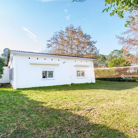 Holiday home Charmante Maison Avec Parking - 6 Pers. Pres Du - Fr-1-877-7